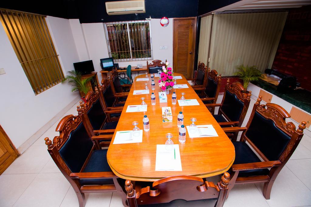 Hotel Golden Deer Dhaka Eksteriør bilde