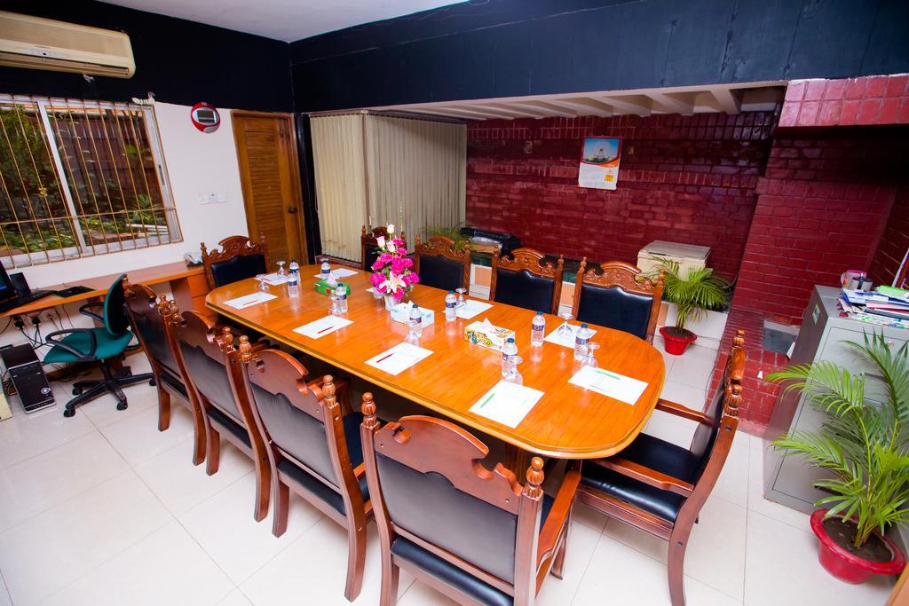 Hotel Golden Deer Dhaka Eksteriør bilde